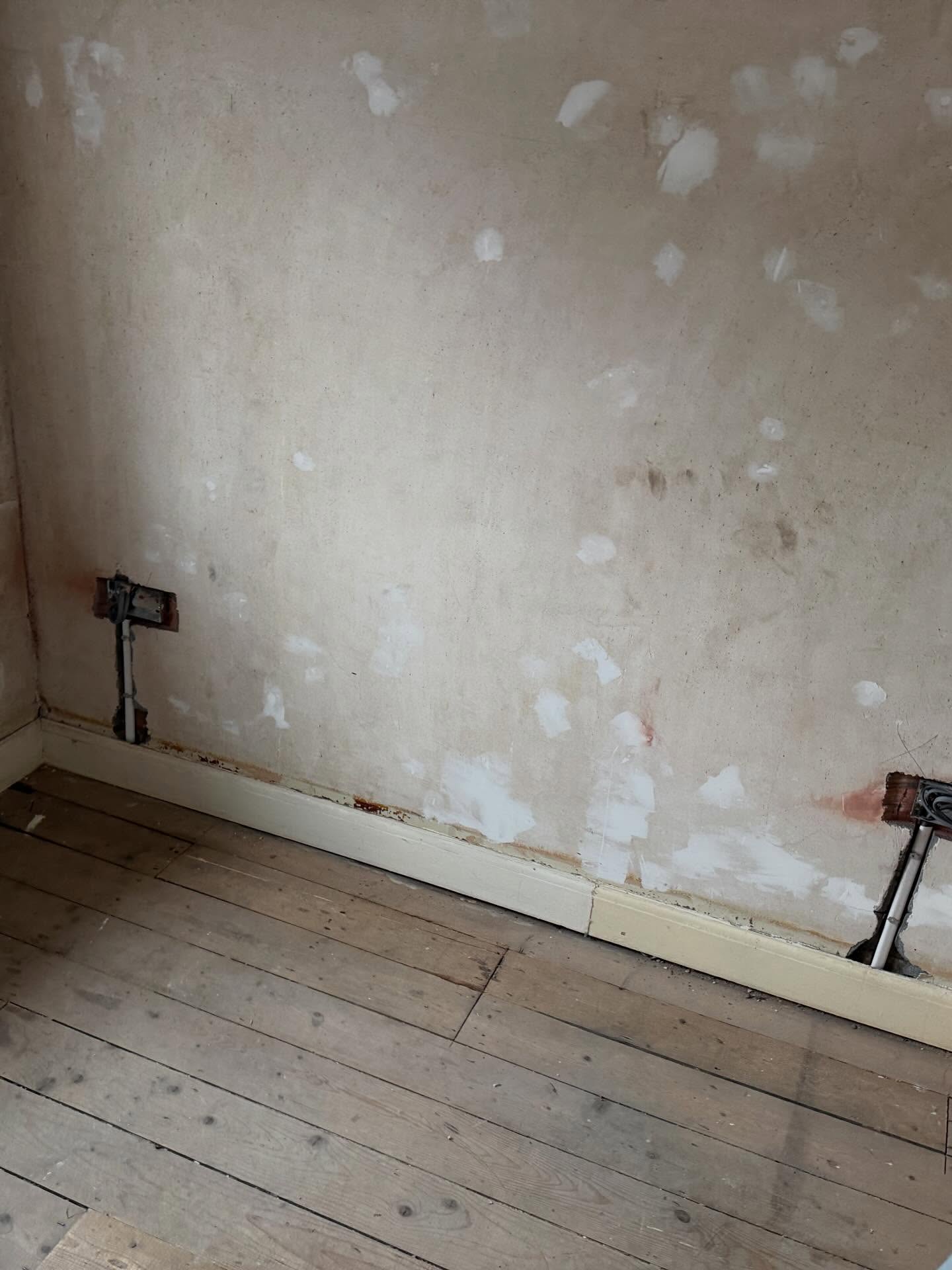 Low double sockets in wall